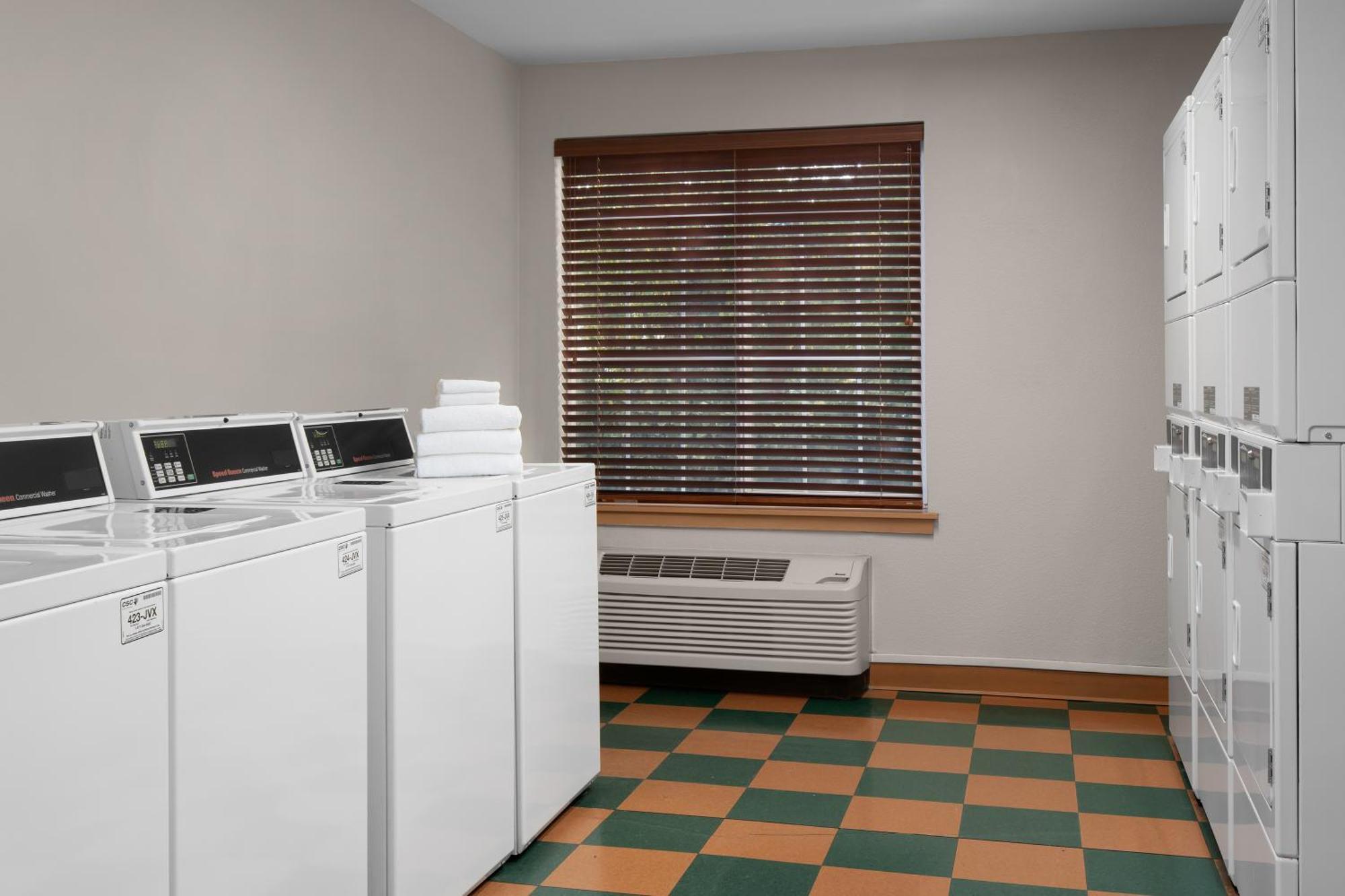 Larkspur Landing Extended Stay Suites Folsom Bagian luar foto